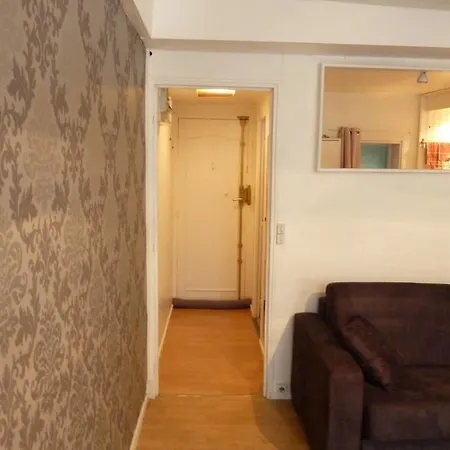 Le Bons Enfant Apartamento Ruan